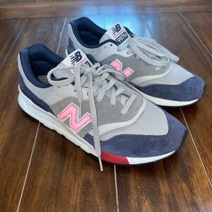 New Balance Gray and Pink Sneakers